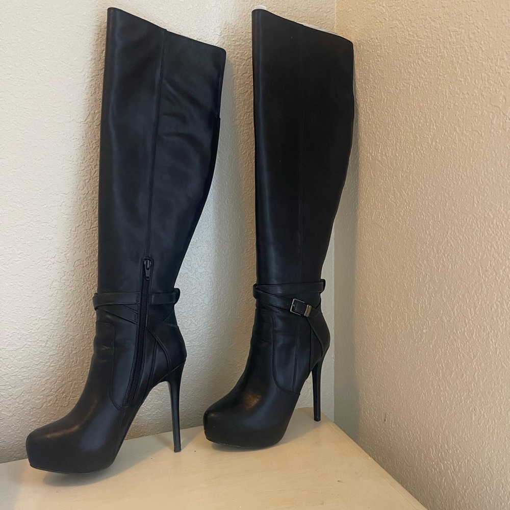 Aldo Lecea knee high boots Vintage!